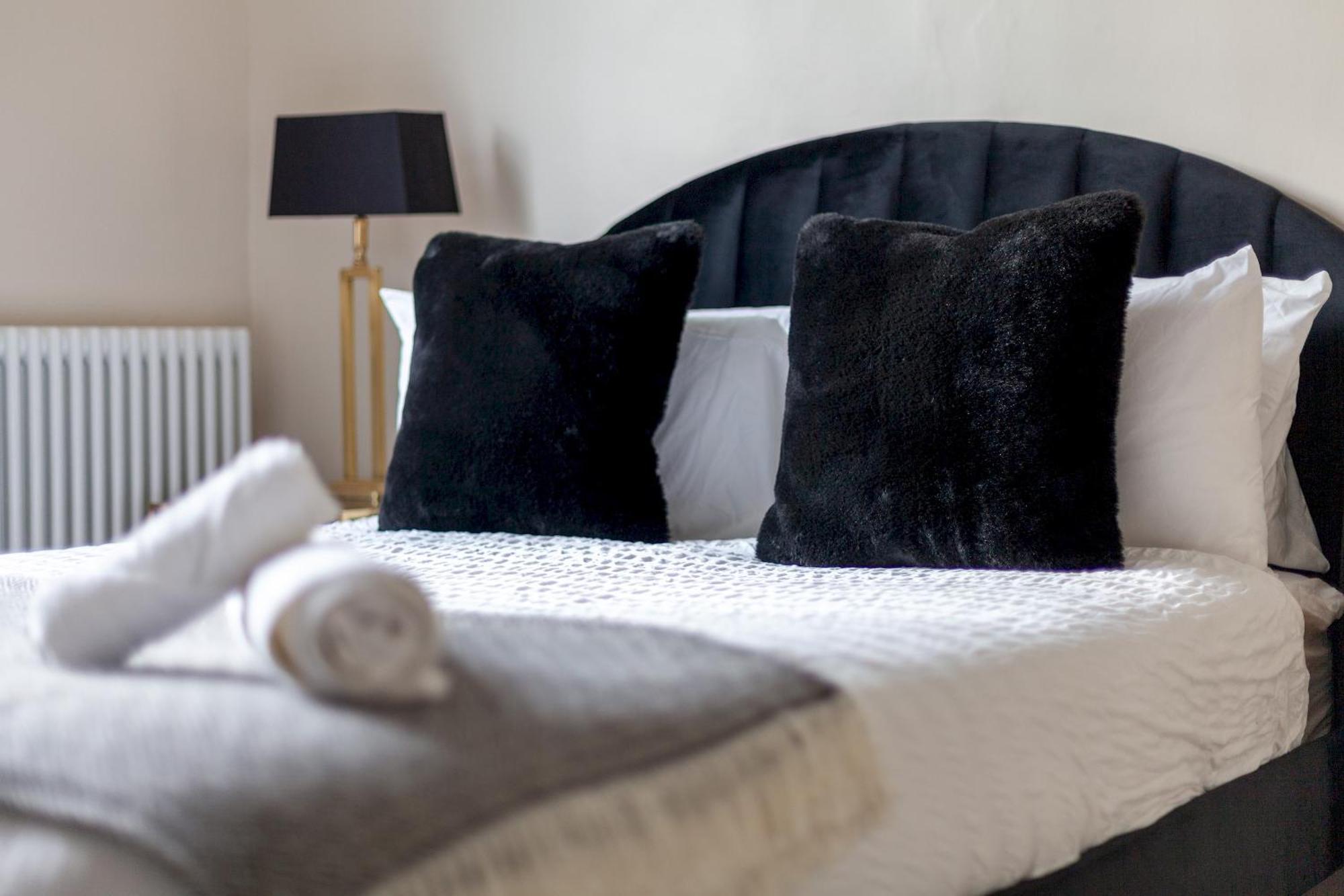 The New Cross Premier Rooms London Exterior foto