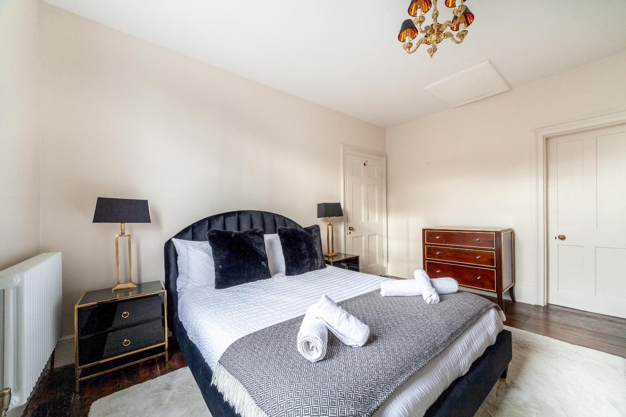 The New Cross Premier Rooms London Exterior foto